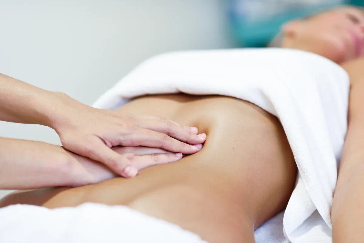 MASSAGEM MODELADORA na DM Clinic
